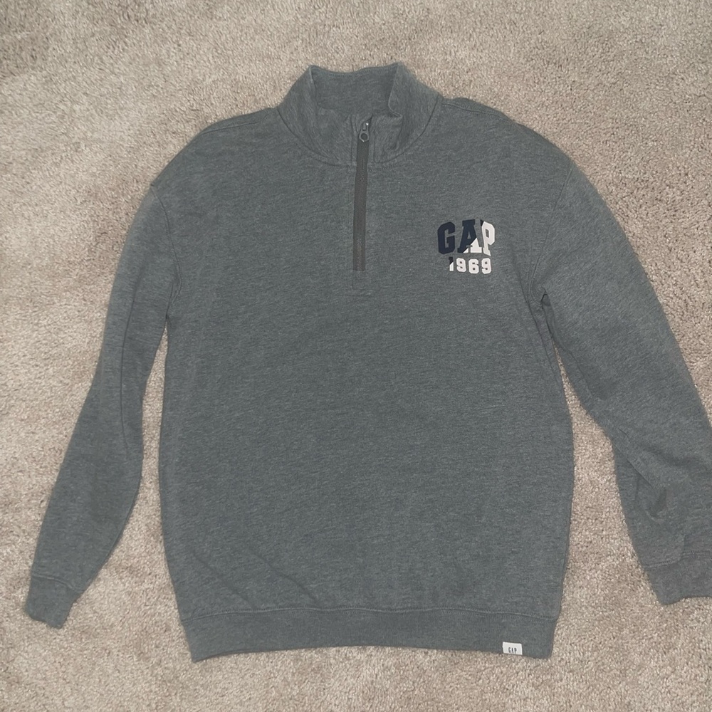 Gap worn sweater size 12 youth